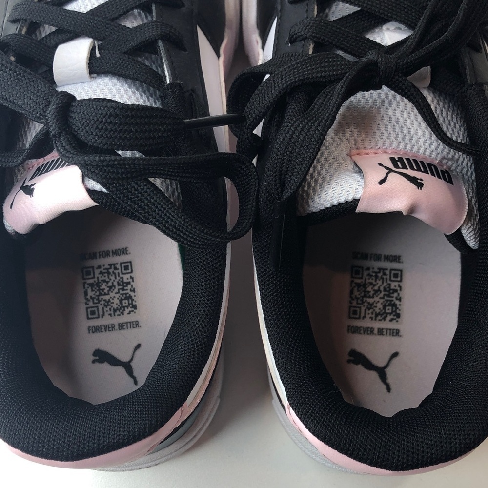 Puma Kids Sneakers Black and White with Pink Accents Little Girls Size 2 EUC - Picture 7 of 9